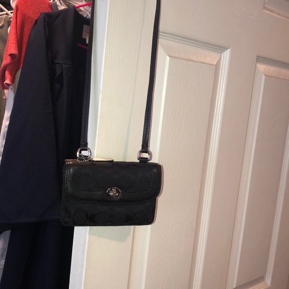 Cross body bag.